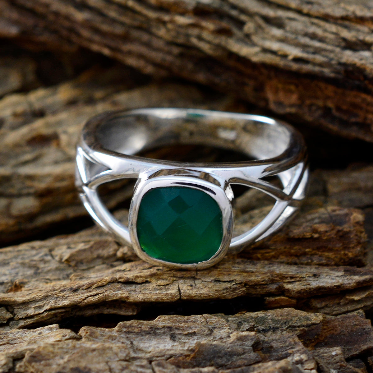 Green Onyx Solitaire French Sterling Silver Green Gemstone Tiny Artisan Ring Jewellery