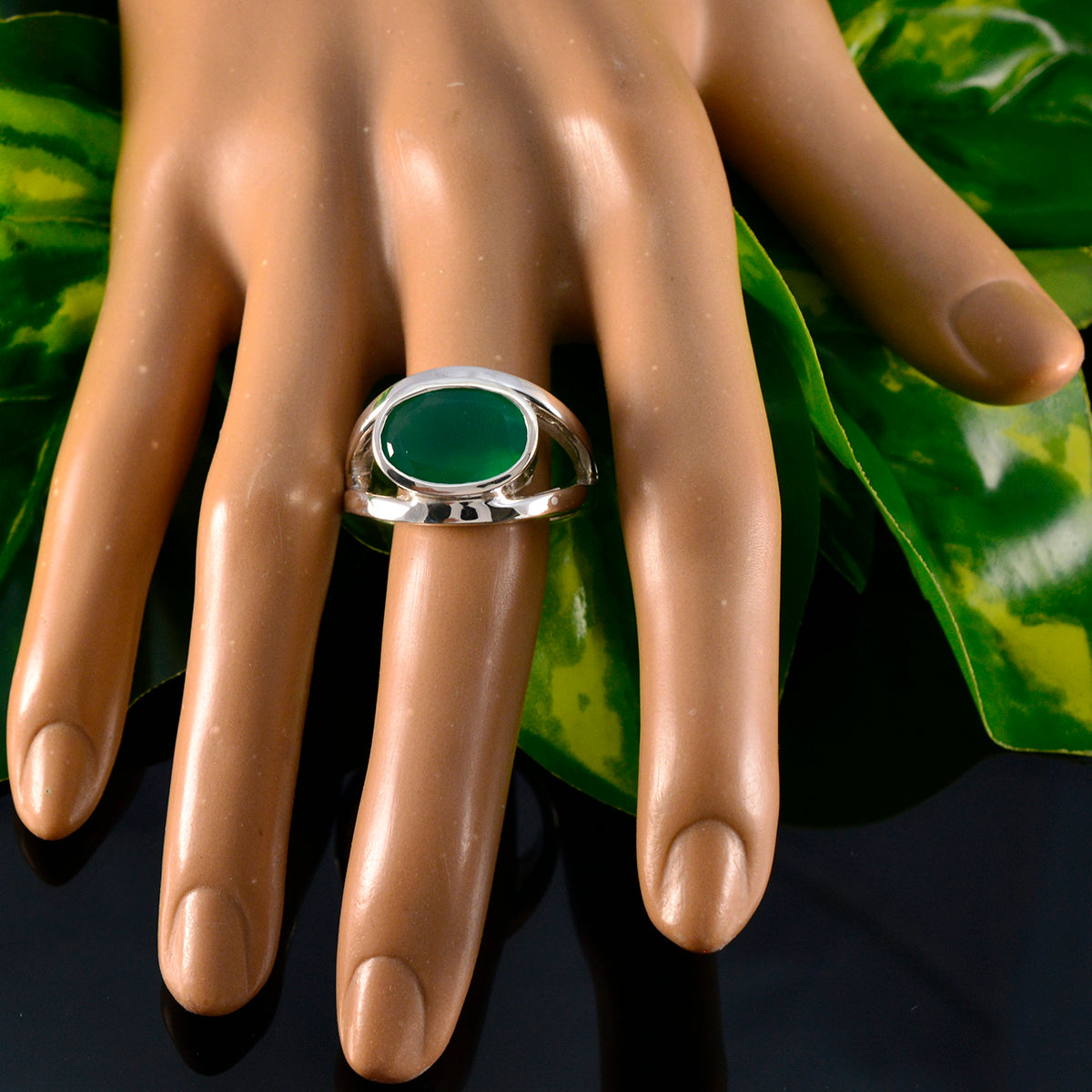 Green Onyx Solitaire Italian 92.5 Silver Green Gemstones Edgy Heritage Ring Jewellery
