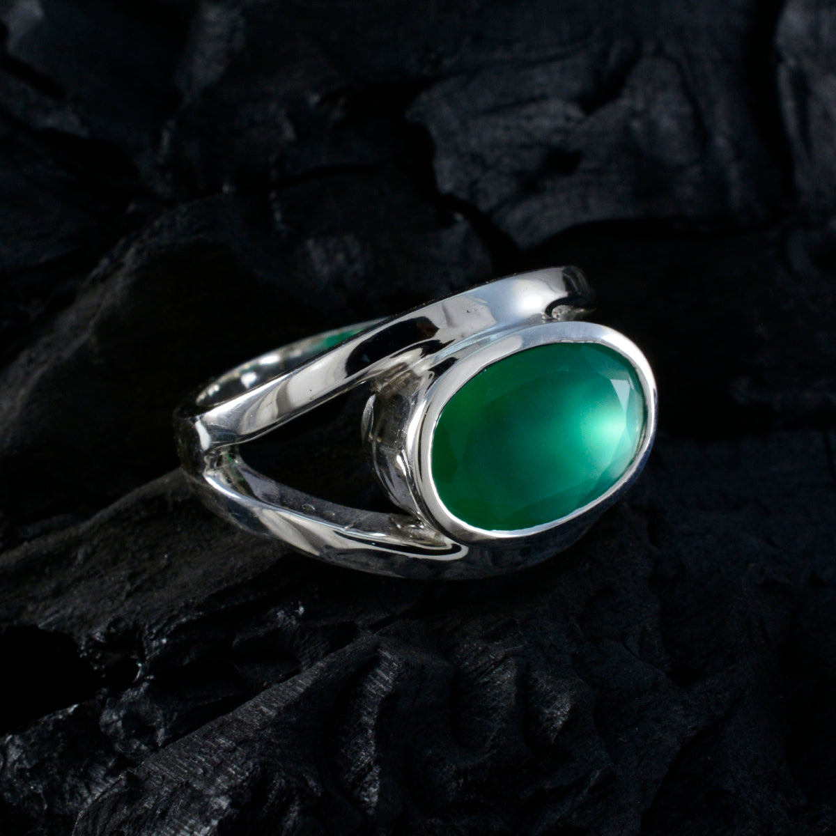 Green Onyx Solitaire Italian 92.5 Silver Green Gemstones Edgy Heritage Ring Jewellery