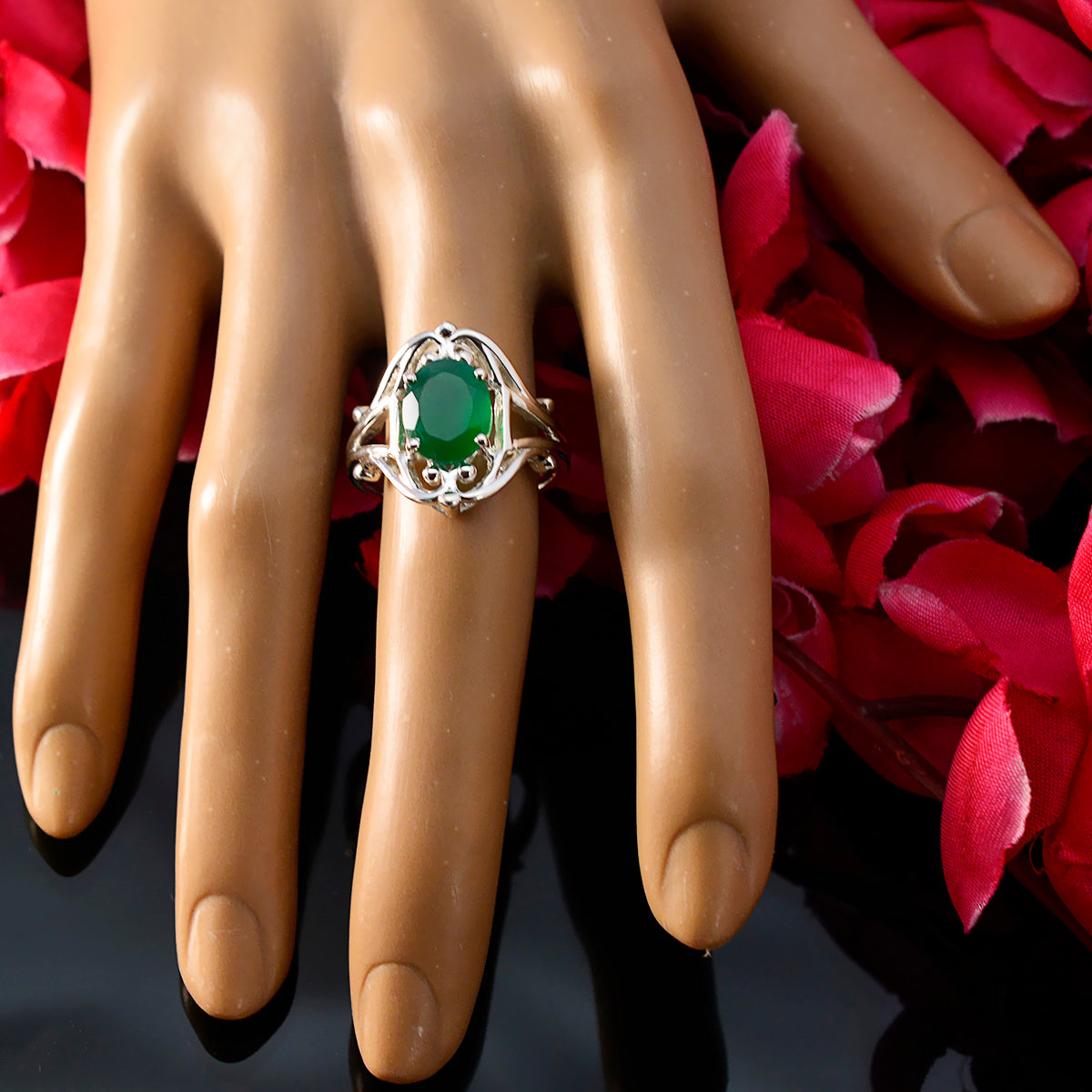Green Onyx Solitaire Russian 925 Sterling Silver Green Gemstone Tiny Traditional Ring Jewelry