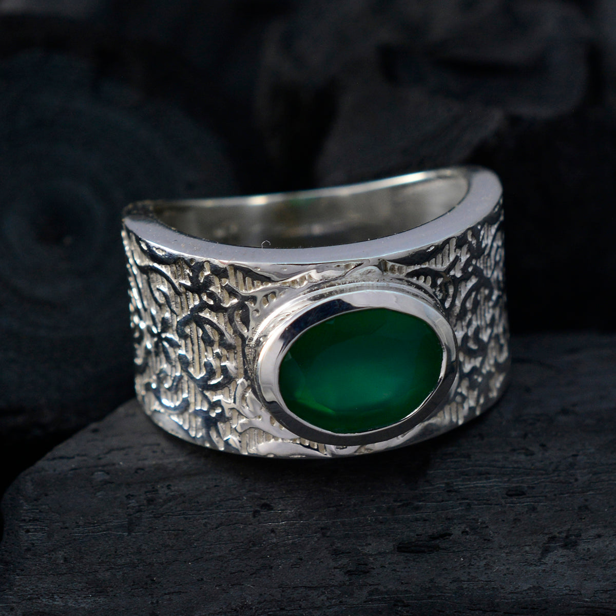 Green Onyx Solitaire Indian 92.5 Silver Green Gems Essential  Art Deco Ring Jewellery