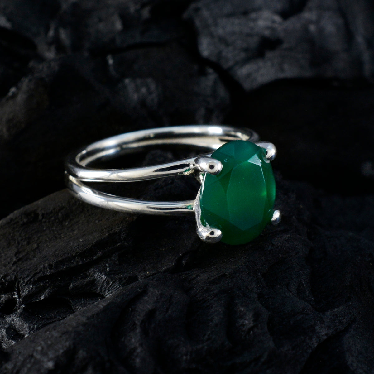Green Onyx Solitaire Korean 92.5 Silver Green Gemstones Whisper thin Trendy Ring Jewellery