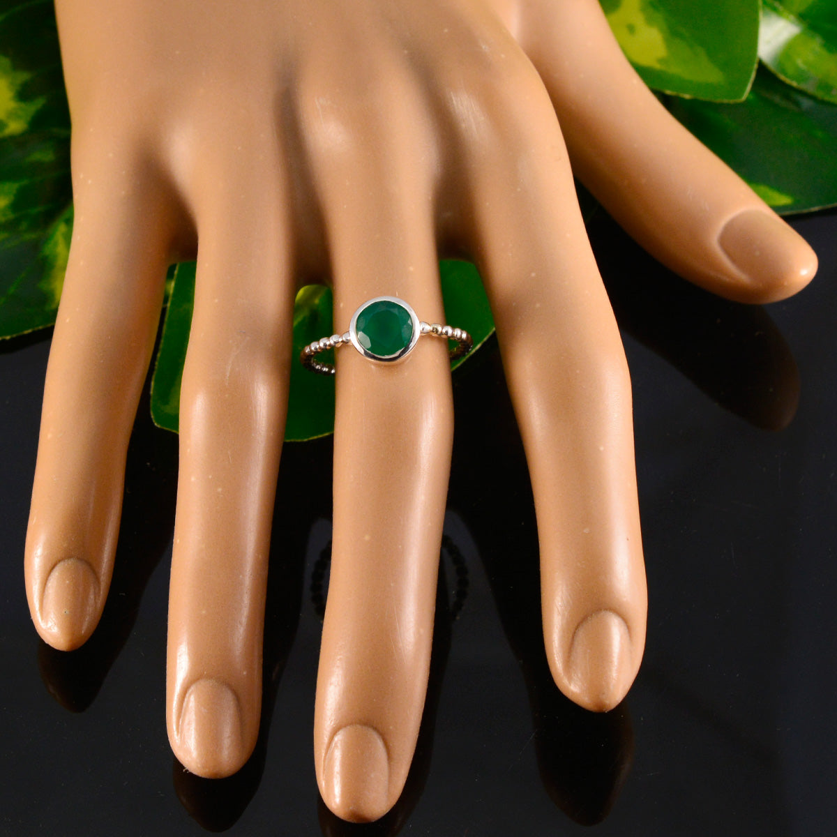 Green Onyx Solitaire American 925 Silver Green Gemstone Delicate Twist Ring Jewellery