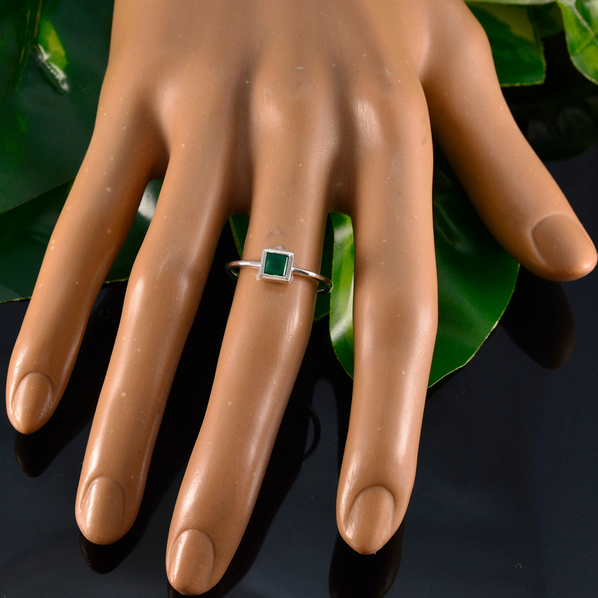Green Onyx Solitaire Korean 925 Sterling Silver Green Gemstone Elegant  Contemporary Ring Jewellery