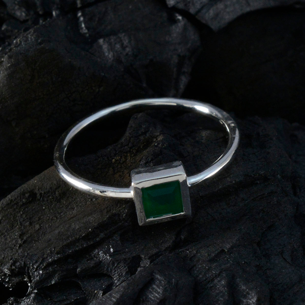 Green Onyx Solitaire Korean 925 Sterling Silver Green Gemstone Elegant  Contemporary Ring Jewellery