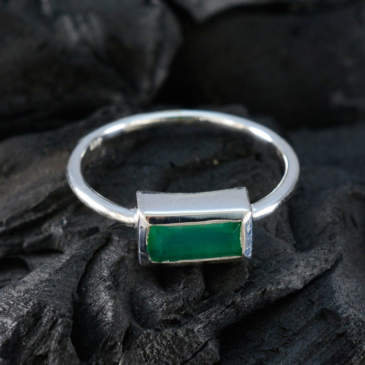 Green Onyx Solitaire American Silver Green Gemstone Delicate Romantic Ring Jewellery