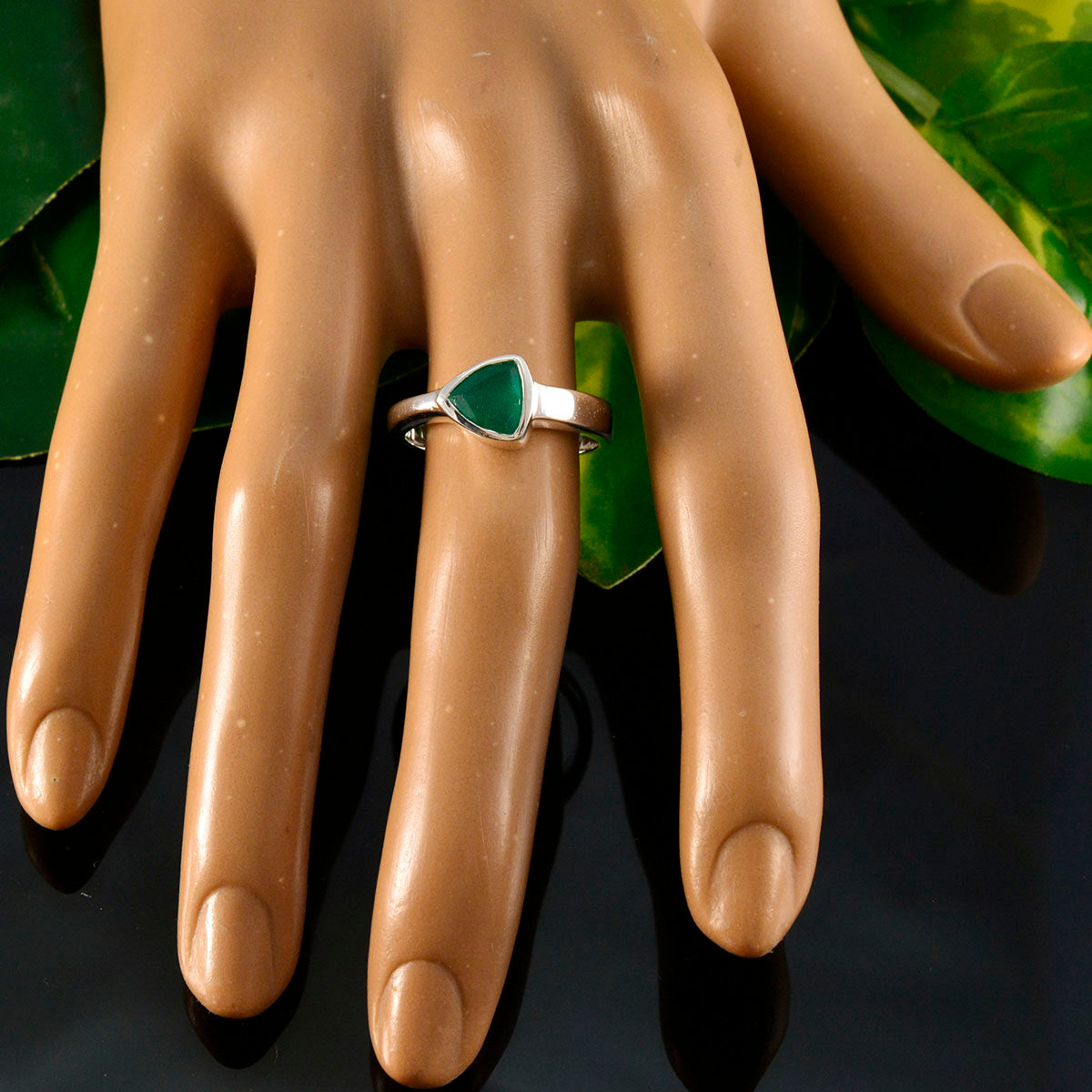 Indian Emerald Solitaire Russian Silver Green Gems Tiny Traditional Ring Jewelry