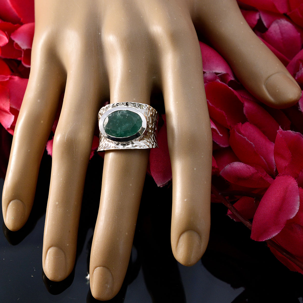 Indian Emerald Solitaire Moroccan Sterling Silver Green Gemstones Essential  engravings Ring Jewellery