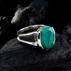 Indian Emerald Solitaire Indian 92.5 Silver Green Gemstones Mid weight Luxurious Ring Jewellery