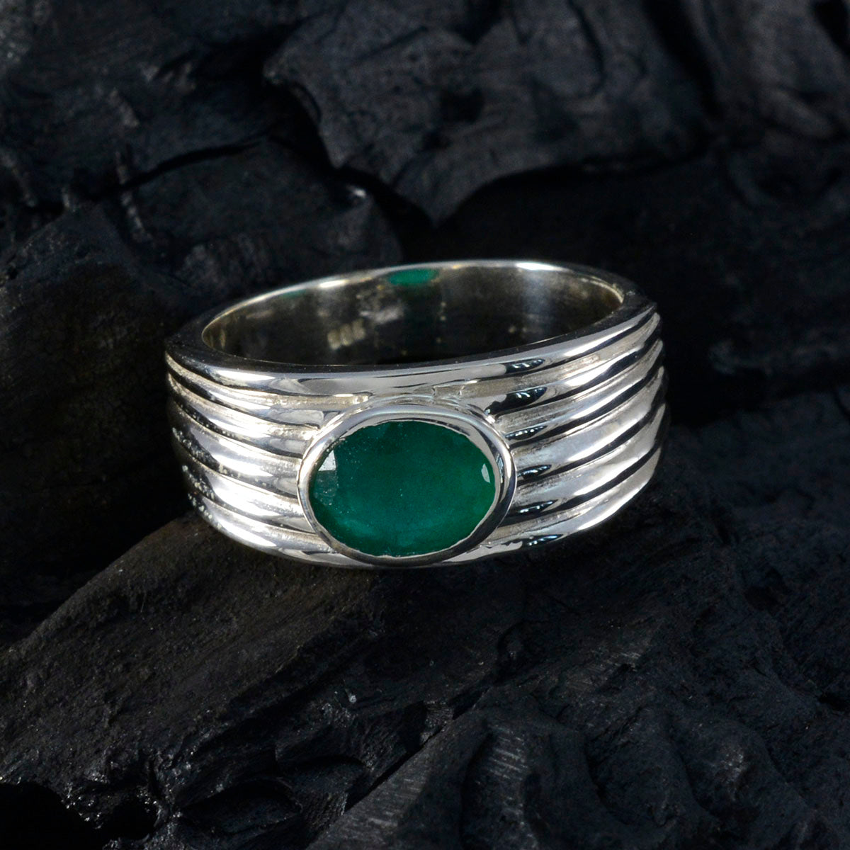 Indian Emerald Solitaire Egyptian Silver Green Gems Eye catching propsel Ring Jewelry