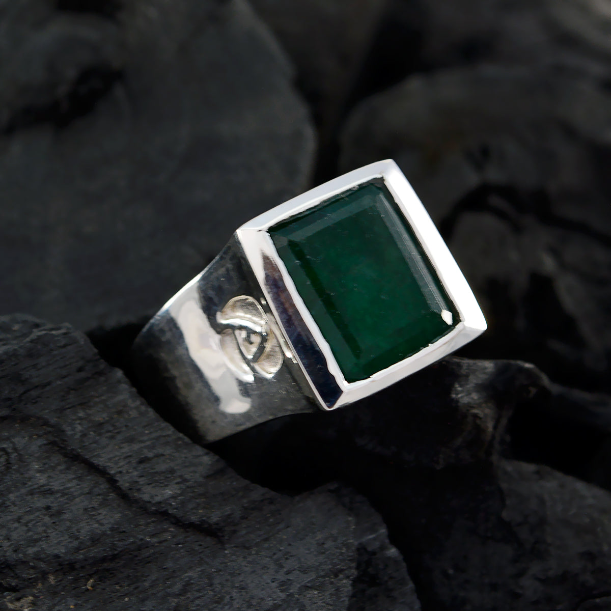 Indian Emerald Solitaire French 925 Sterling Silver Green Gemstones Edgy Signet Ring Jewellery
