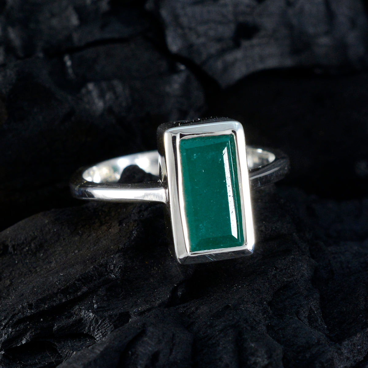 Indian Emerald Solitaire Russian 925 Sterling Silver Green Gems Slim Sophisticated Ring Jewelry