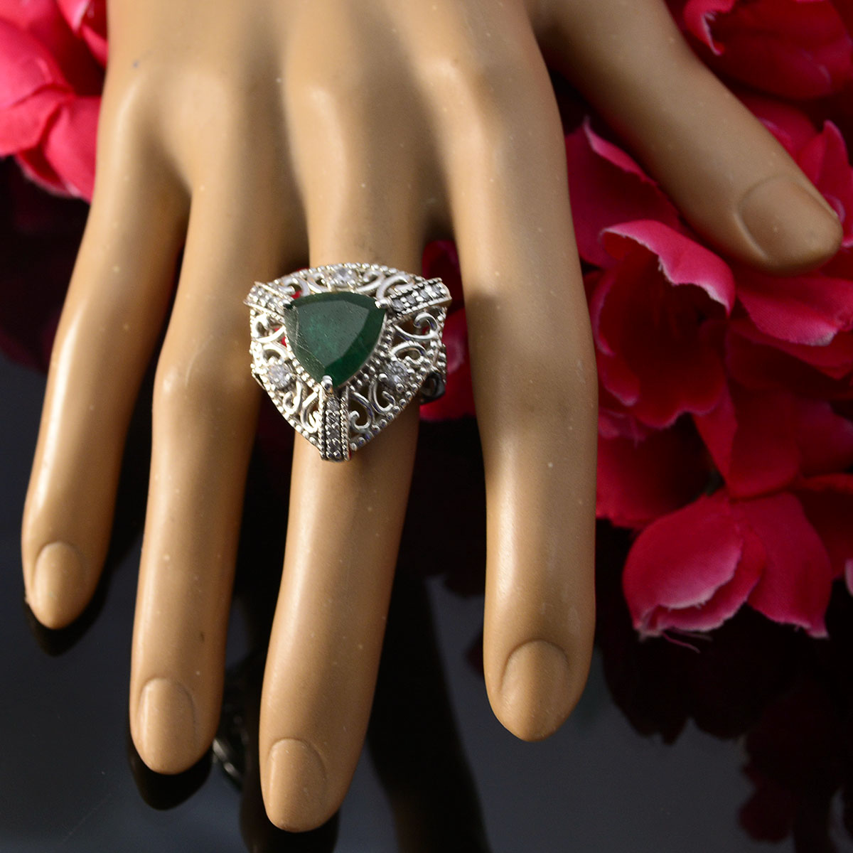 Indian Emerald Halo Egyptian Silver Green Gemstone Statement Filigree Ring Jewellery