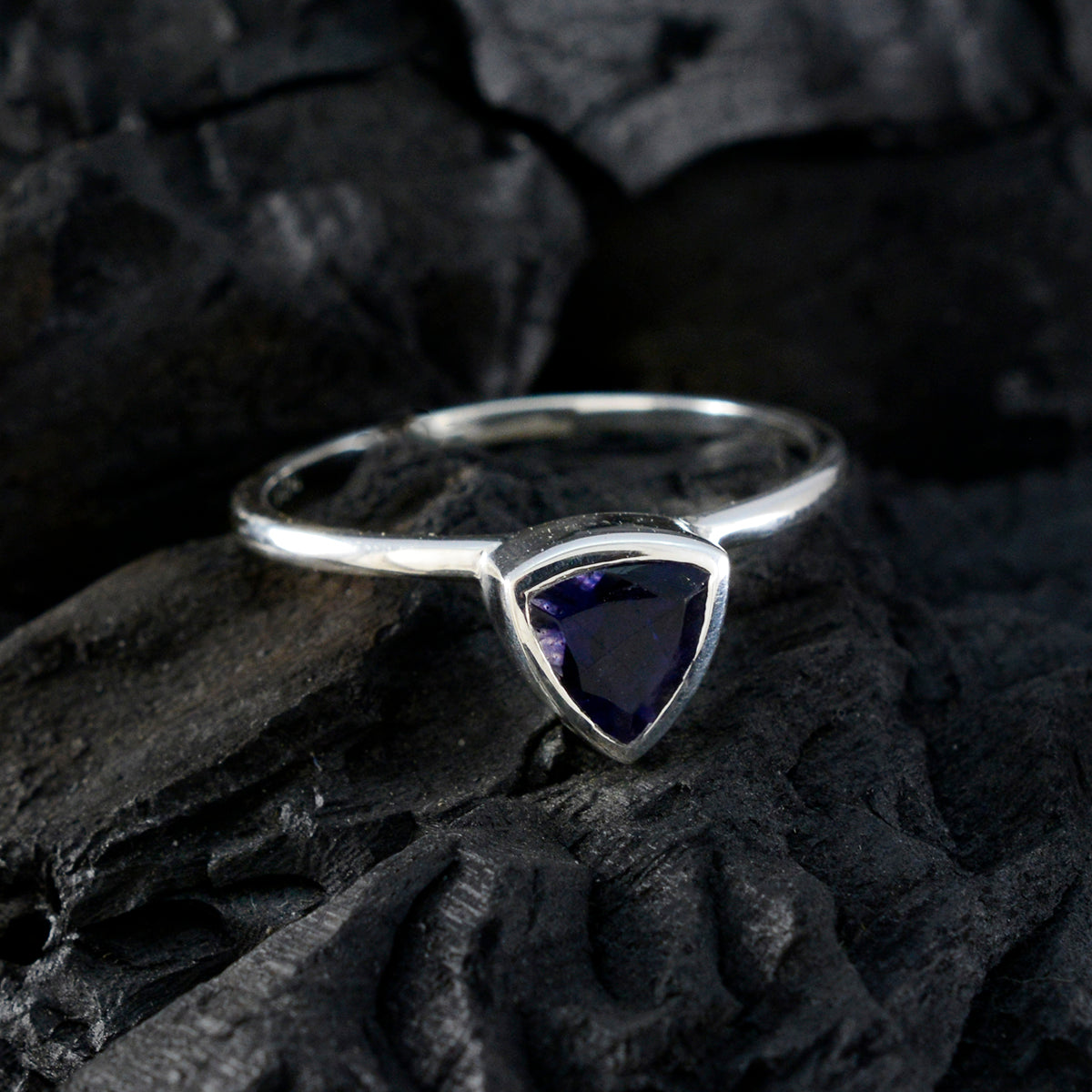 Iolite Solitaire Australian 925 Silver Blue Gemstone Elegant  Artisan Ring Jewellery