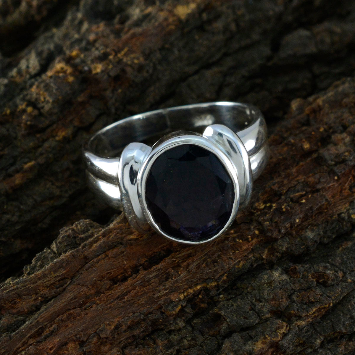 Iolite Solitaire African Silver Blue Gemstone Tiny Modern Ring Jewellery