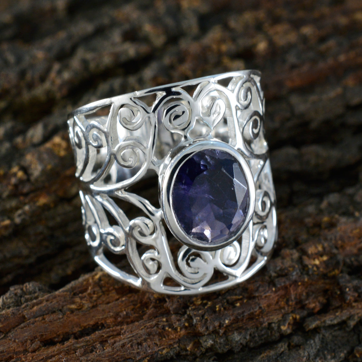 Iolite Solitaire Italian Silver Blue Gemstones Eye catching Filigree Ring Jewellery