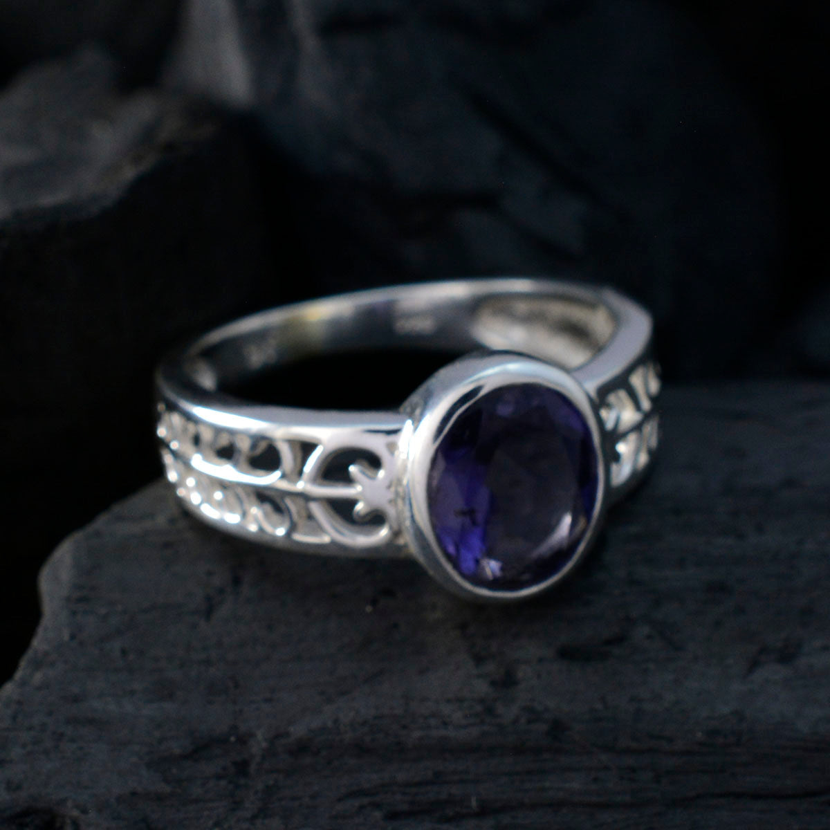Iolite Solitaire Australian Silver Blue Gemstones Featherlight Filigree Ring Jewellery