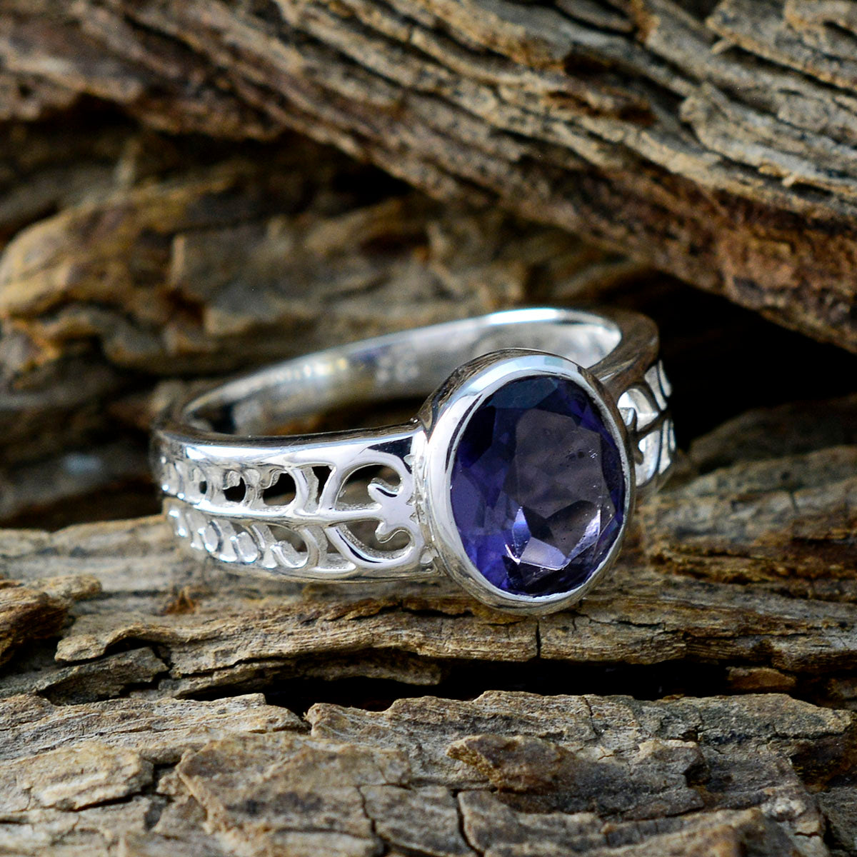 Iolite Solitaire Australian Silver Blue Gemstones Featherlight Filigree Ring Jewellery