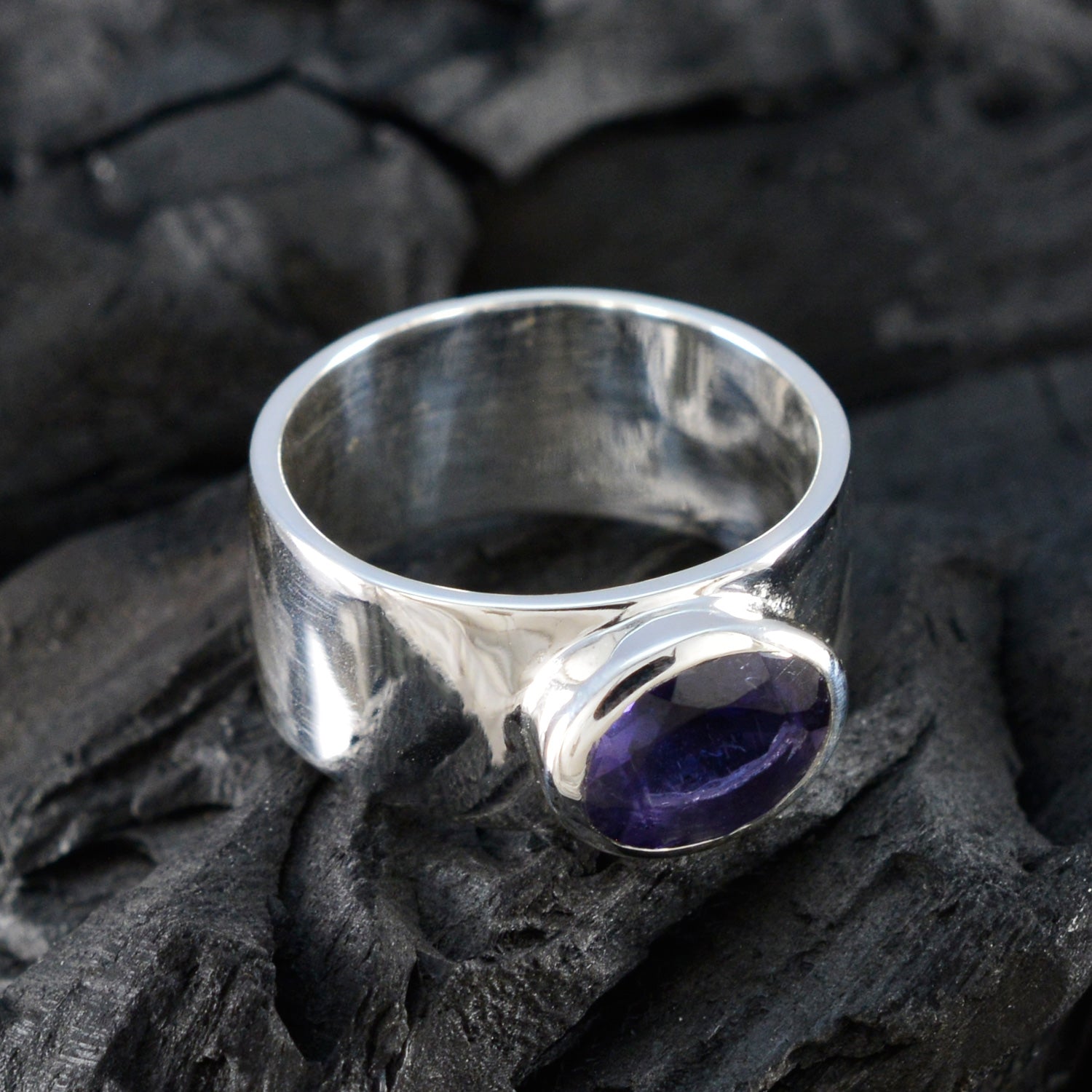 Iolite Solitaire Indian Sterling Silver Blue Gemstones Eye catching Armor Band Jewellery