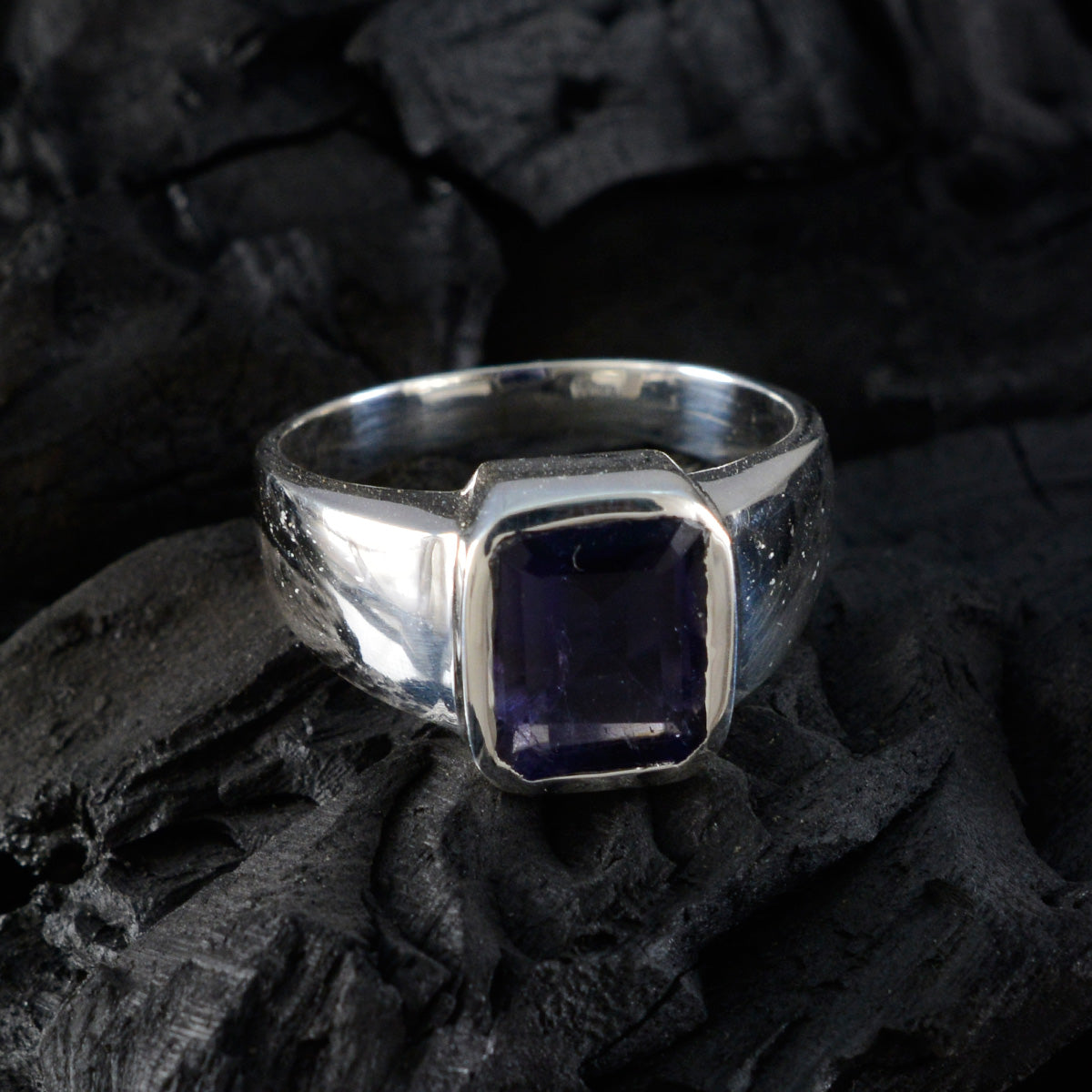 Iolite Solitaire African Silver Blue Gems Eye catching Modern Ring Jewelry