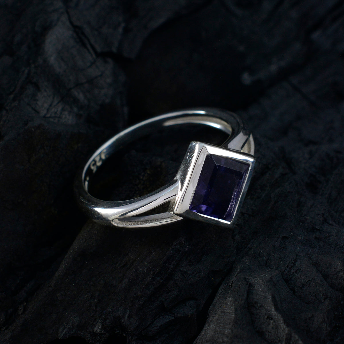 Iolite Solitaire Japanese 92.5 Silver Blue Gems Dainty Glamorous Ring Jewellery