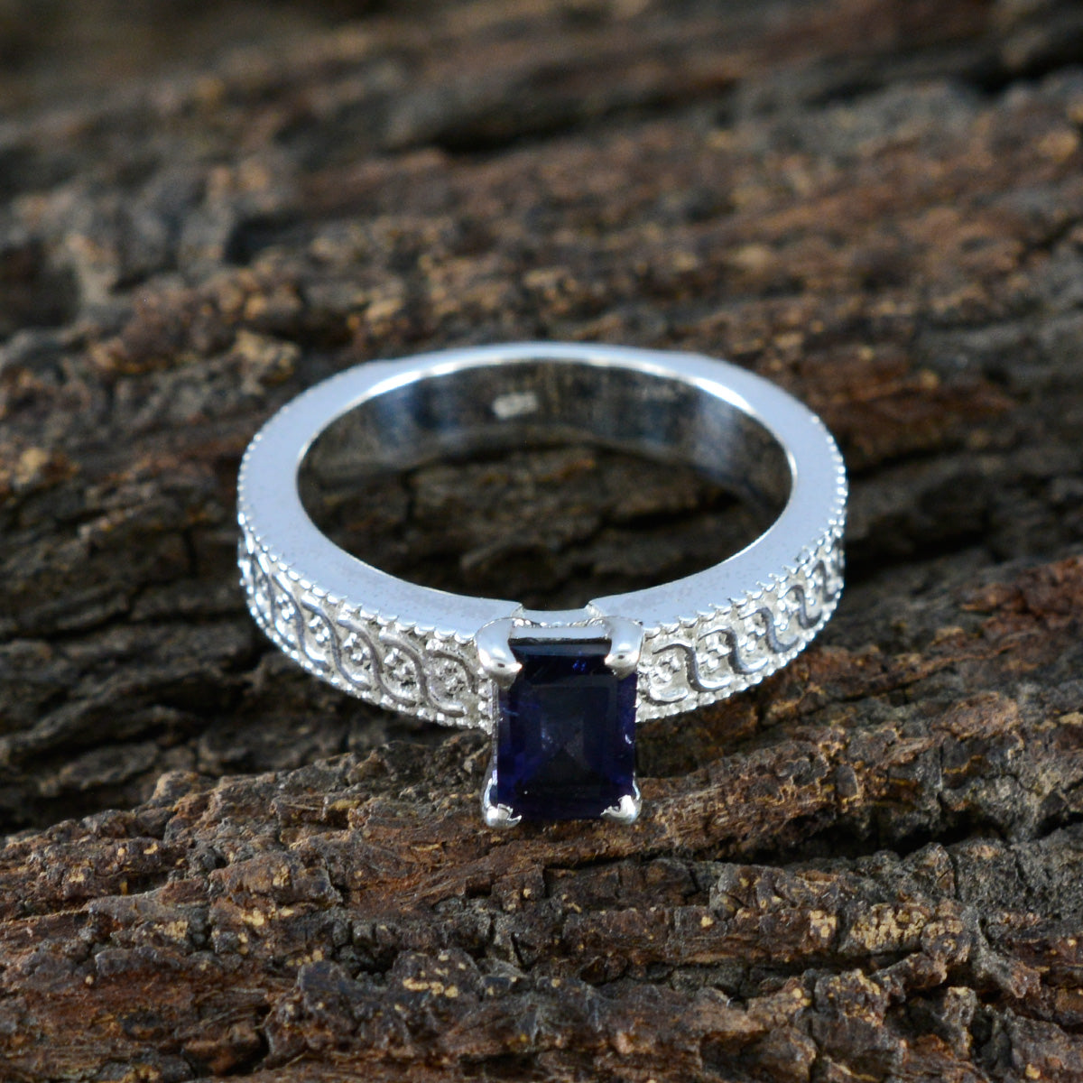 Iolite Solitaire Egyptian Silver Blue Gemstones Eye catching Contemporary Ring Jewelry