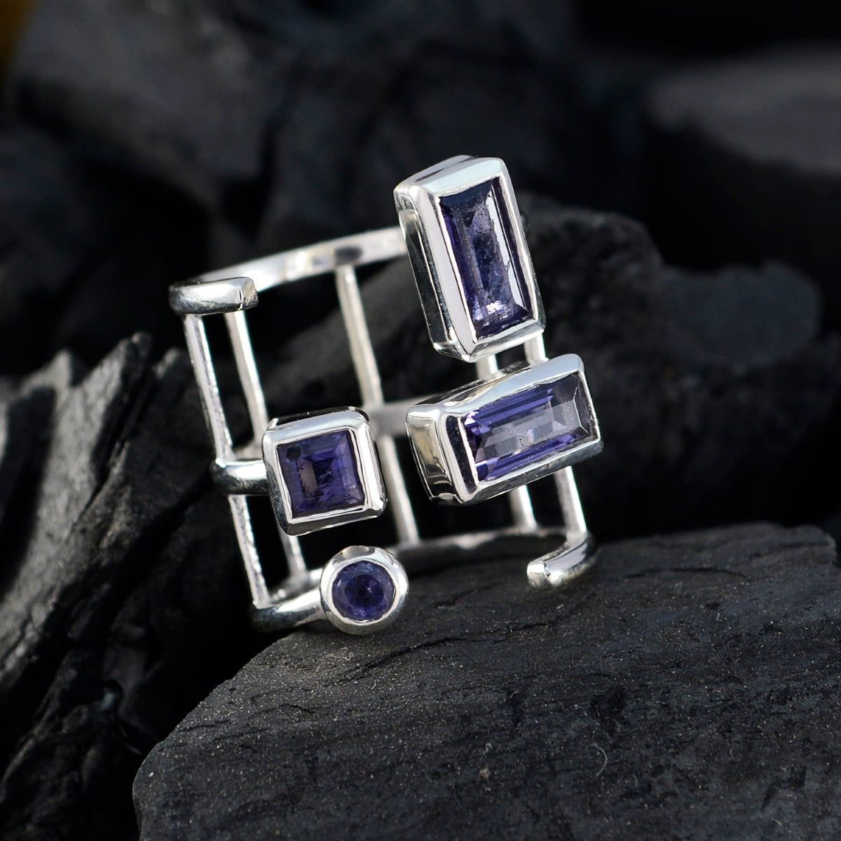 Iolite quarter Russian Sterling Silver Blue Gemstones Mid weight Signet Ring Jewellery