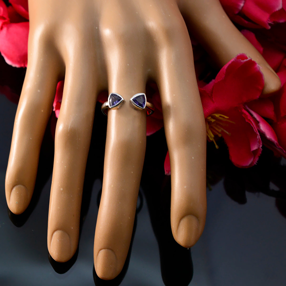 Iolite Toi et Moi Japanese 92.5 Silver Blue Gemstone Dainty Modern Ring Jewellery