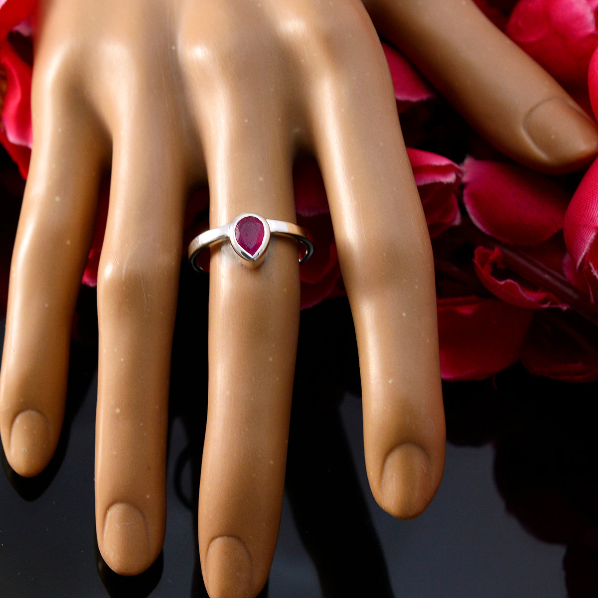 Indian Ruby Solitaire Japanese 92.5 Silver Red Gemstone Dainty Graceful Ring Jewellery