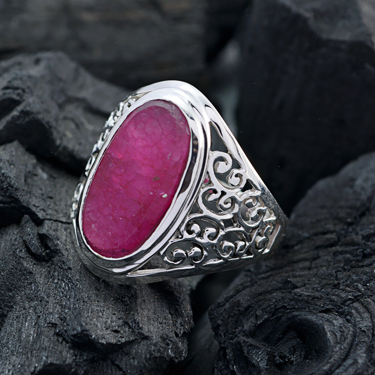 Indian Ruby Solitaire Italian 925 Silver Red Gems Mid weight Filigree Ring Jewellery