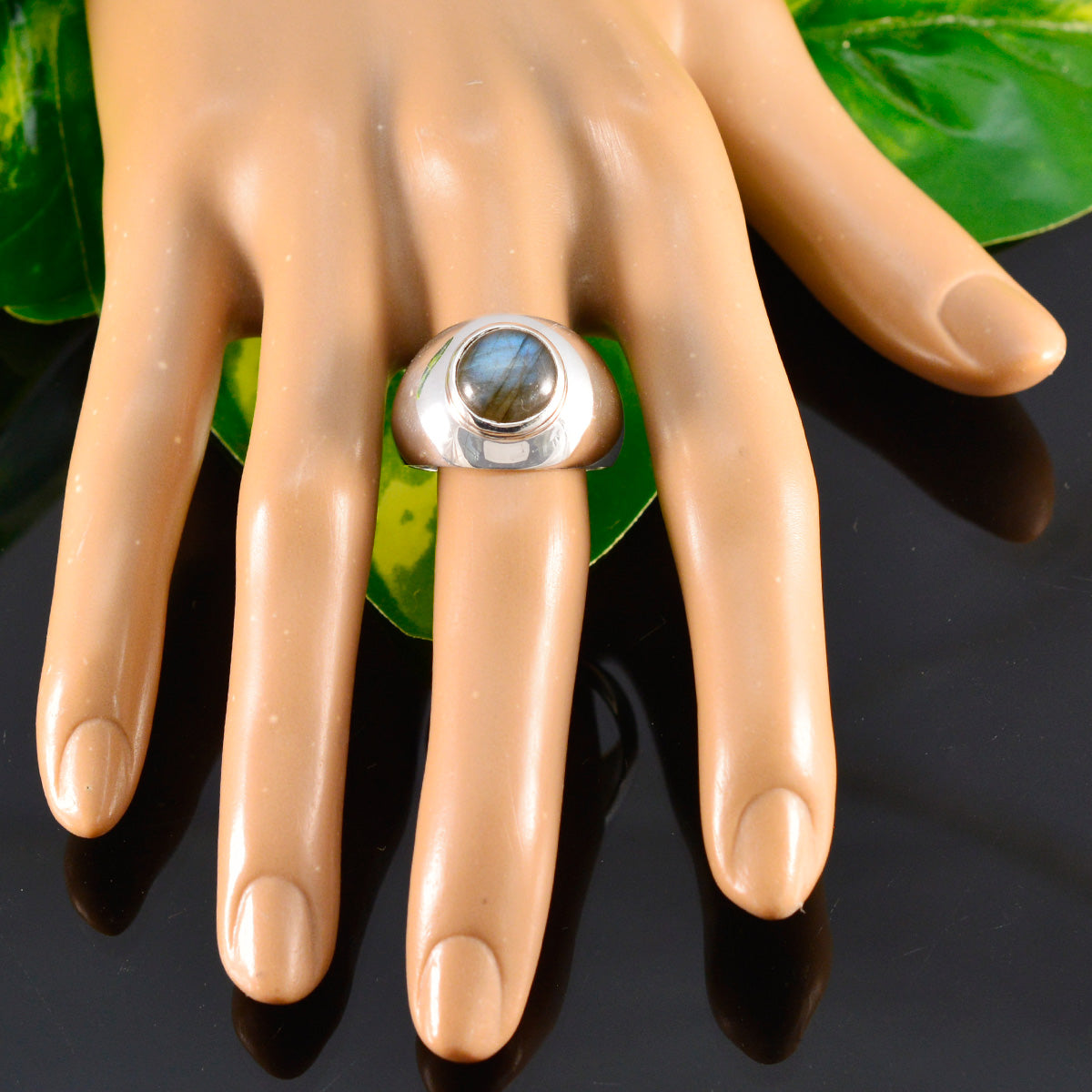 Labradorite Solitaire Moroccan 925 Sterling Silver Gray Gemstone Eye catching Graceful Ring Jewellery