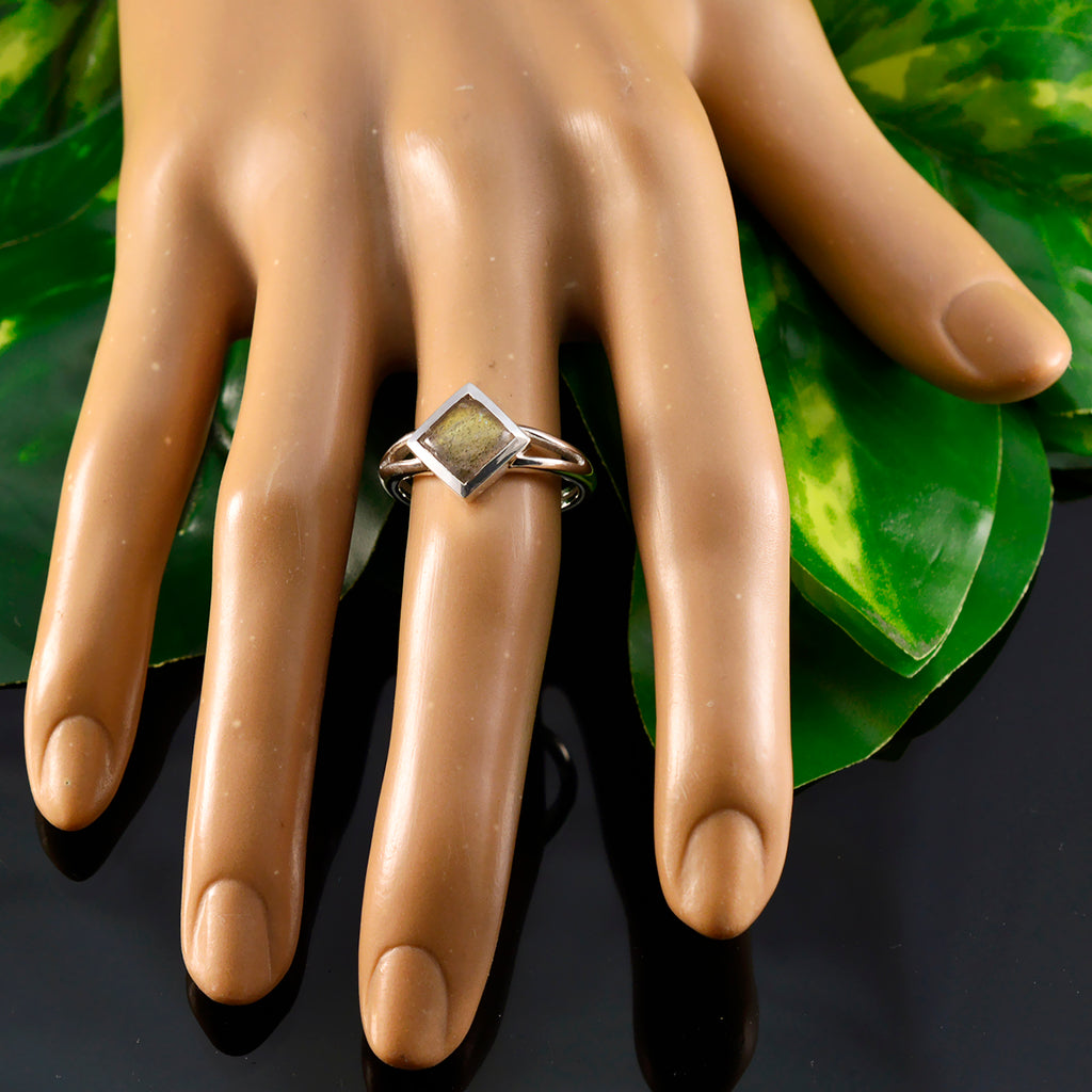 Labradorite Solitaire American Silver Gray Gemstones Dainty Modern Ring Jewellery