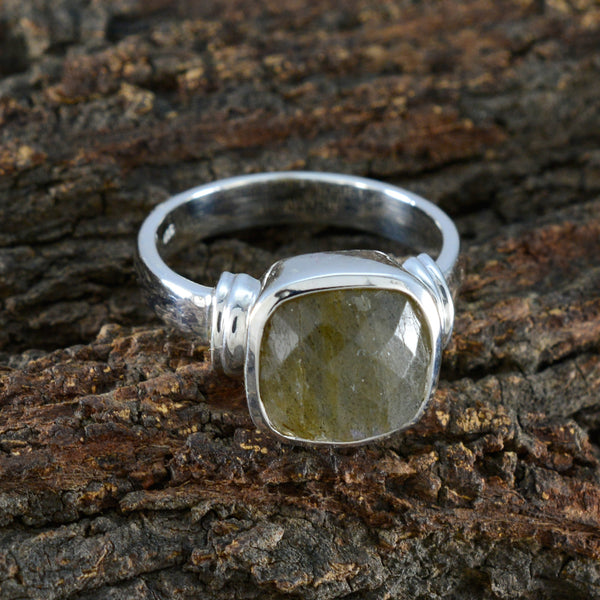 Labradorite Solitaire Egyptian 92.5 Silver Gray Gems Eye catching Trendy Ring Jewellery