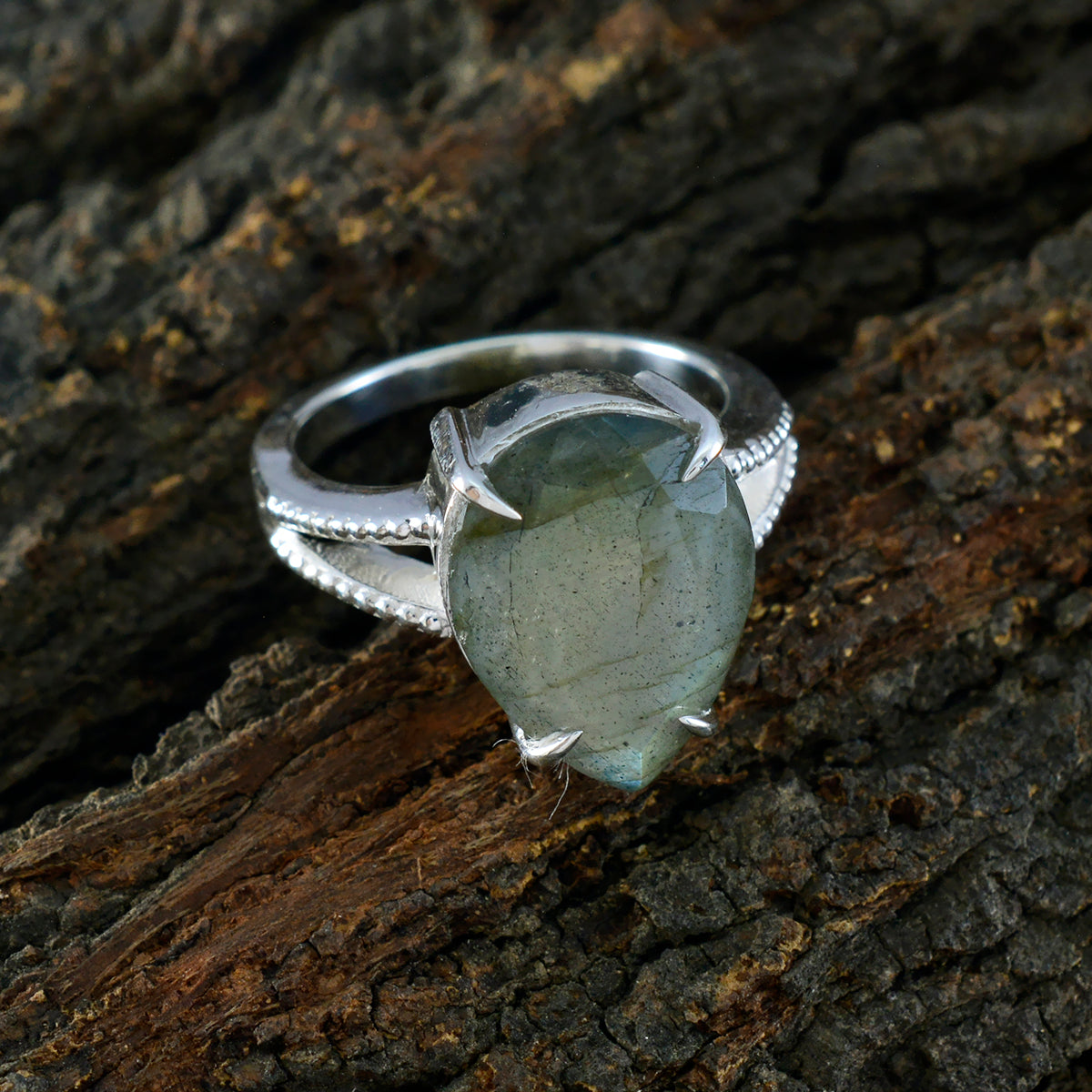 Labradorite Solitaire German 92.5 Silver Gray Gems Eye catching Romantic Ring Jewellery