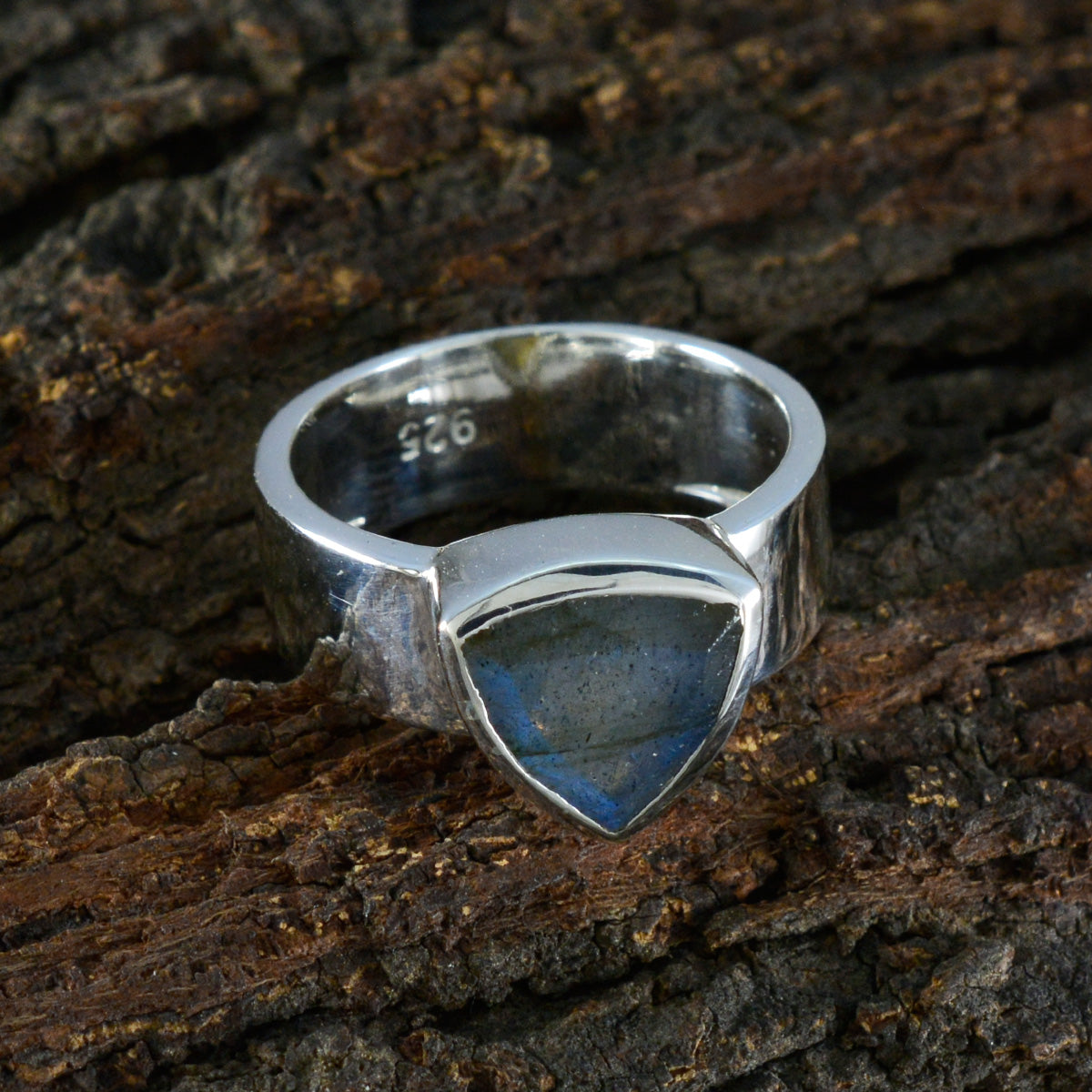 Labradorite Solitaire Russian 92.5 Silver Gray Gems Eye catching Signet Band Jewelry