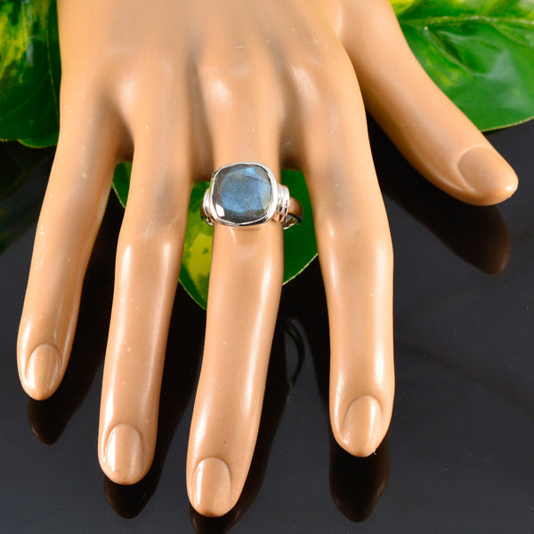 Labradorite Solitaire French 925 Sterling Silver Gray Gemstone Eye catching Modern Ring Jewelry