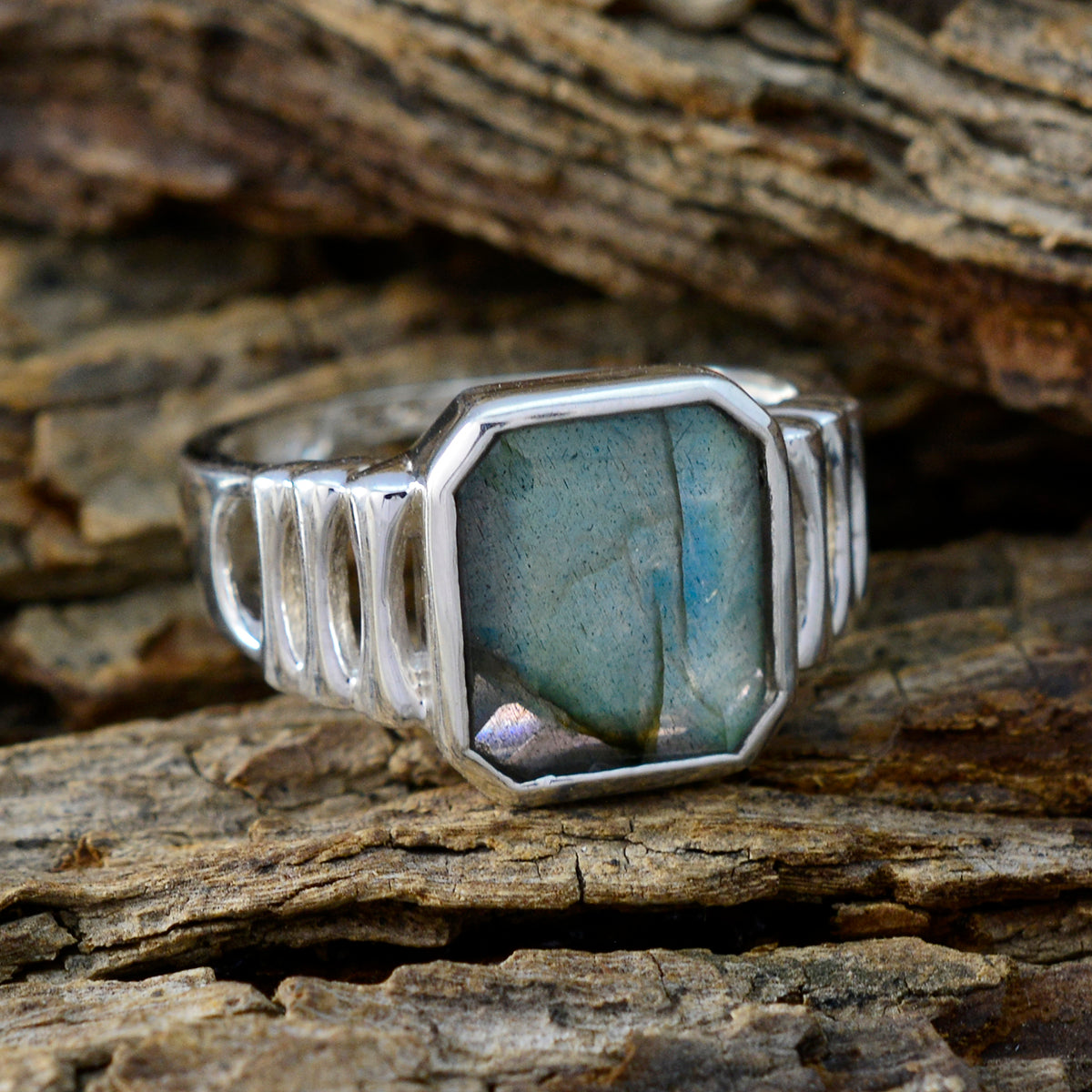 Labradorite Solitaire French Sterling Silver Gray Gemstones Mid weight Signet Ring Jewellery