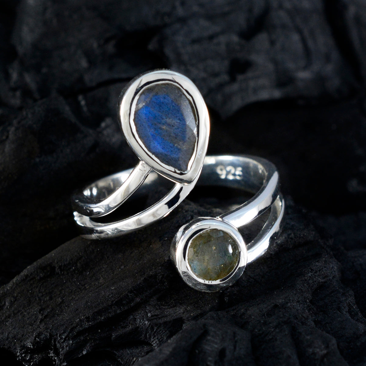 Labradorite Toi et Moi Indian 925 Sterling Silver Gray Gemstone Tiny Luxurious Ring Jewelry