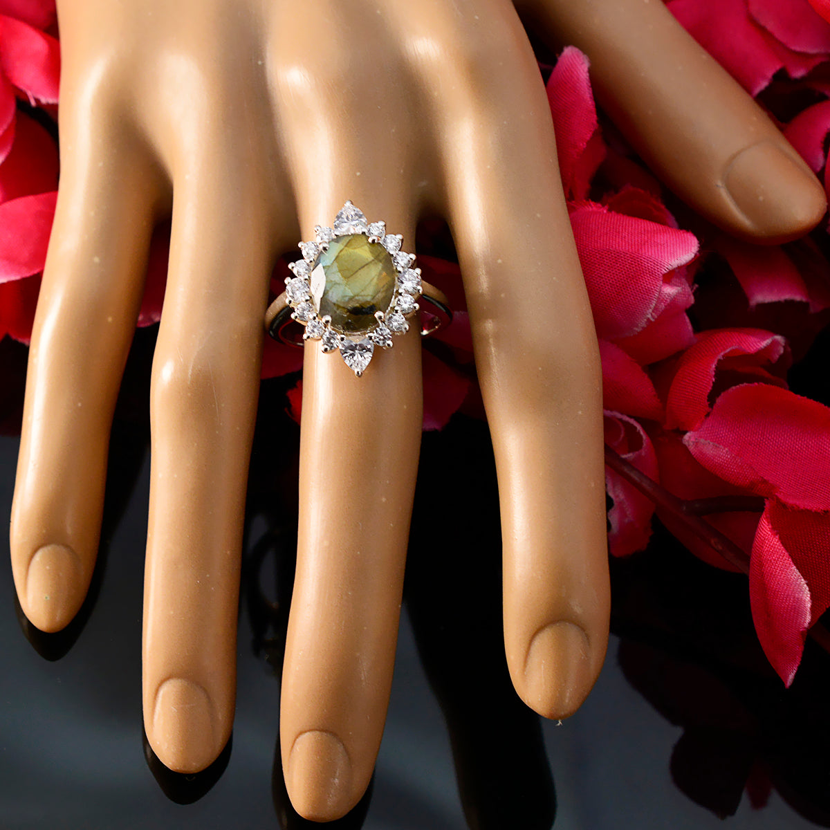 Labradorite Halo Russian Silver Gray Gemstones Eye catching Trendy Ring Jewellery