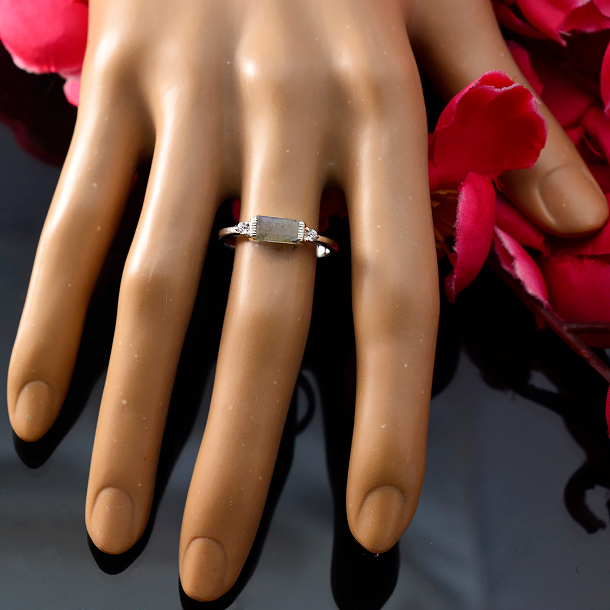 Labradorite Halo Turkish Silver Gray Gemstones Delicate Glamorous Ring Jewelry