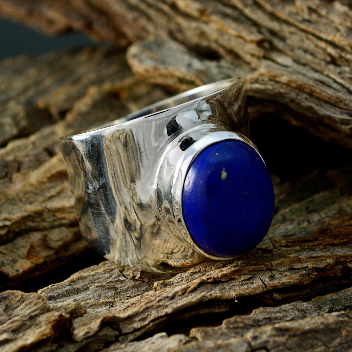 Lapis Lazuli Solitaire Russian 92.5 Silver Blue Gemstone Eye catching Armor Ring Jewelry