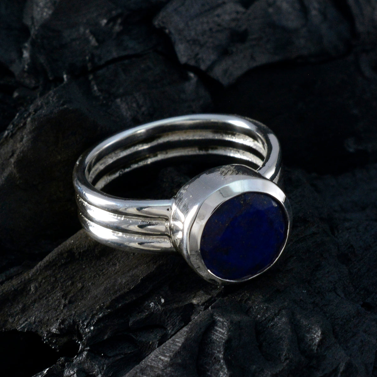 Lapis Lazuli Solitaire Russian Silver Blue Gemstones Eye catching Graceful Ring Jewellery