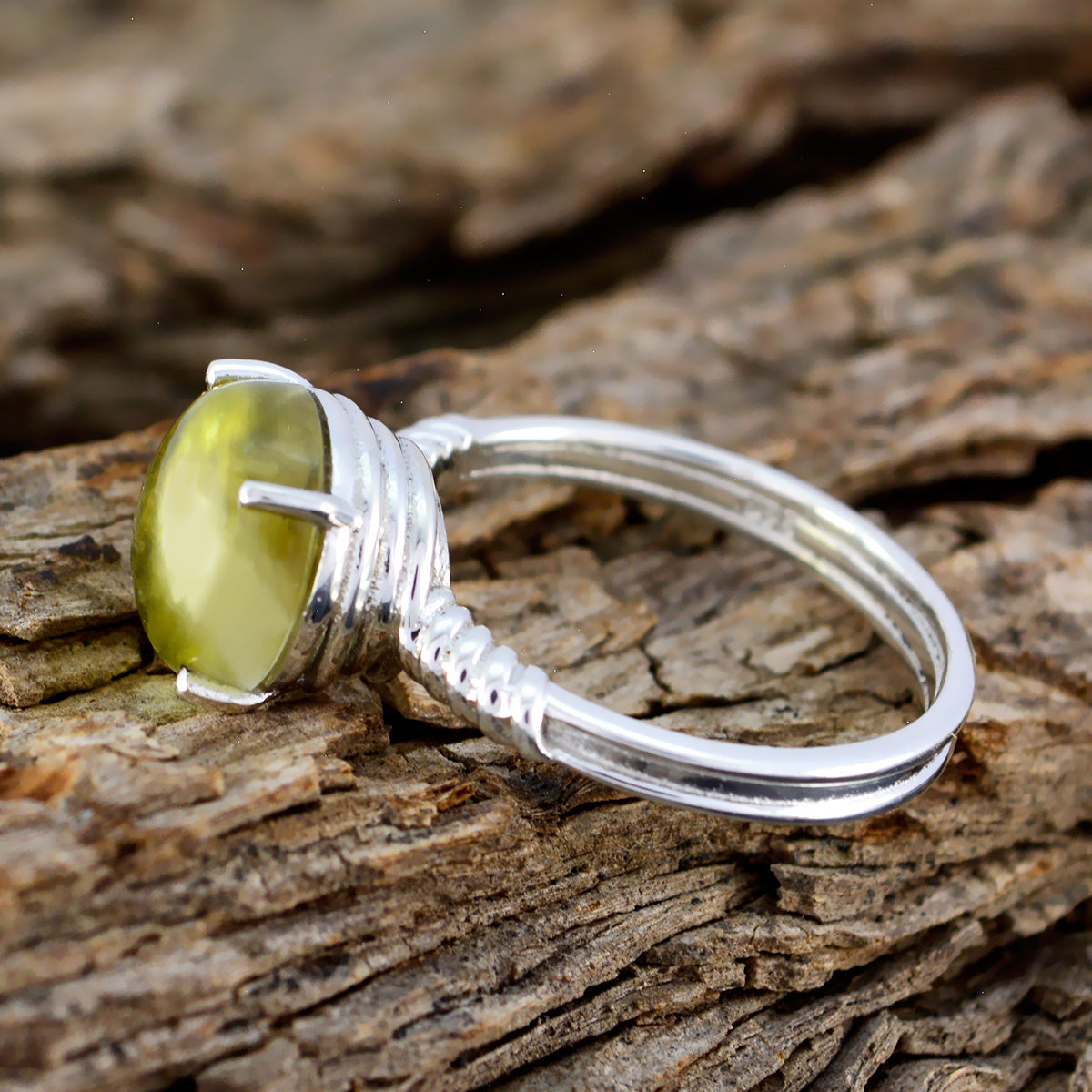 Bague romantique ultra-fine en argent 92,5 avec solitaire en quartz citron et pierres précieuses jaunes Image secondaire du produit