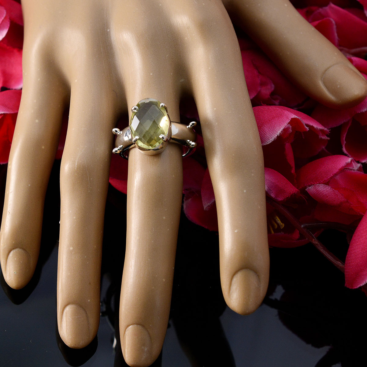 Lemon Quartz Solitaire Egyptian 92.5 Silver Yellow Gemstones Mid weight Glamorous Ring Jewellery