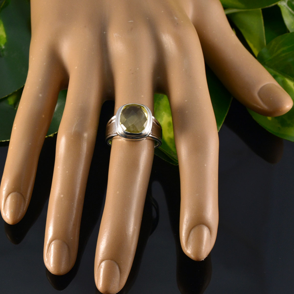 Lemon Quartz Solitaire French 925 Silver Yellow Gemstones Mid weight Feminine Ring Jewellery