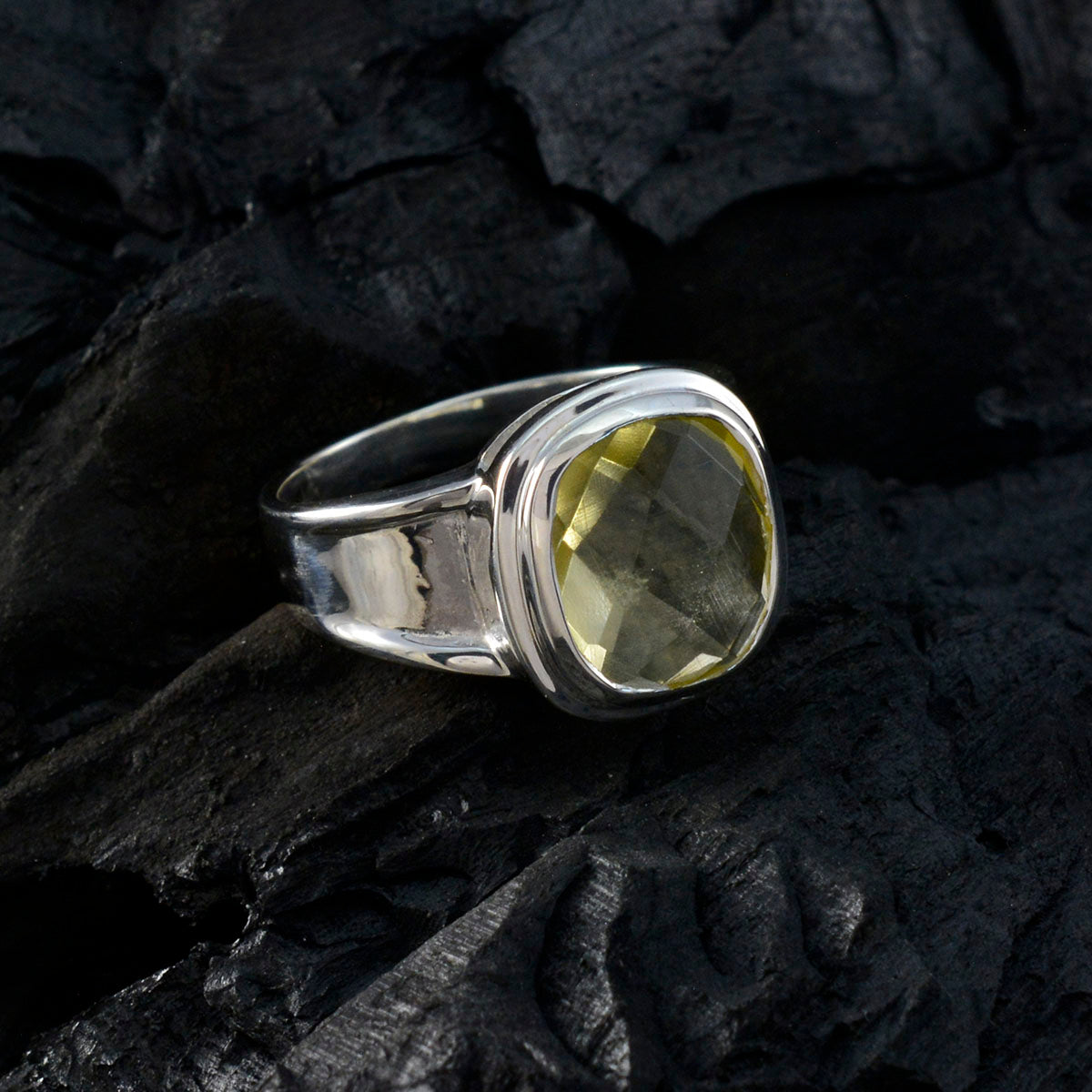 Lemon Quartz Solitaire French 925 Silver Yellow Gemstones Mid weight Feminine Ring Jewellery