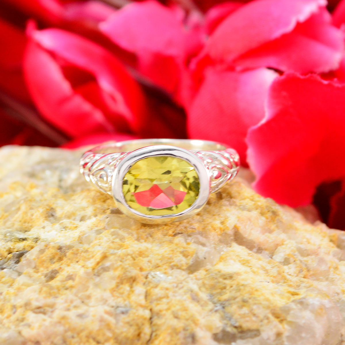 Lemon Quartz Solitaire Russian 92.5 Silver Yellow Gemstone Minimal Art Deco Ring Jewelry