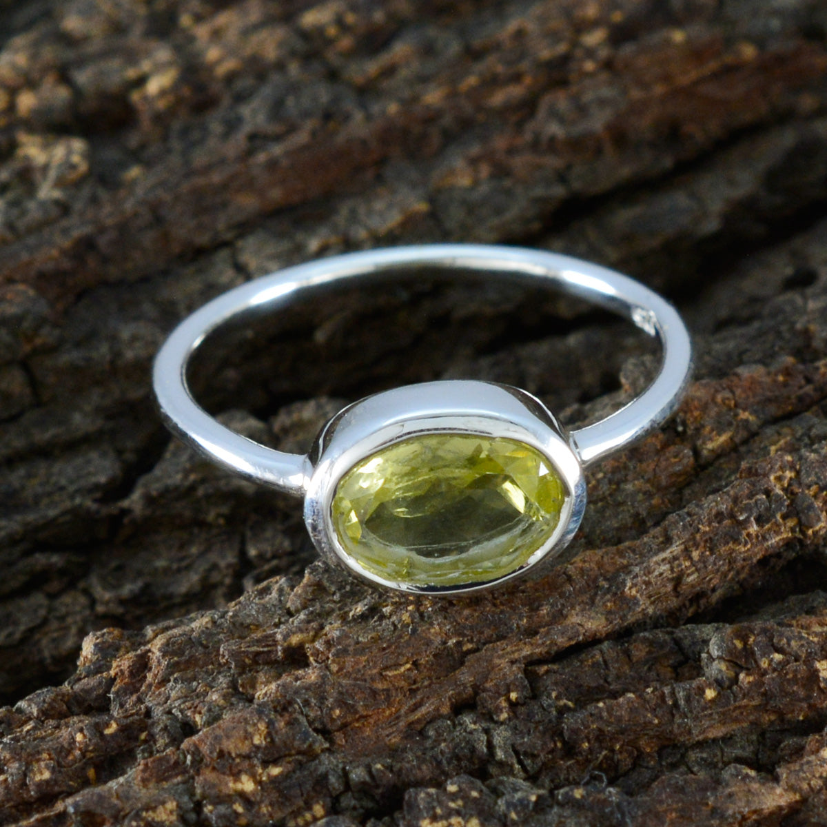 Lemon Quartz Solitaire American 92.5 Silver Yellow Gemstones Elegant  Feminine Ring Jewellery