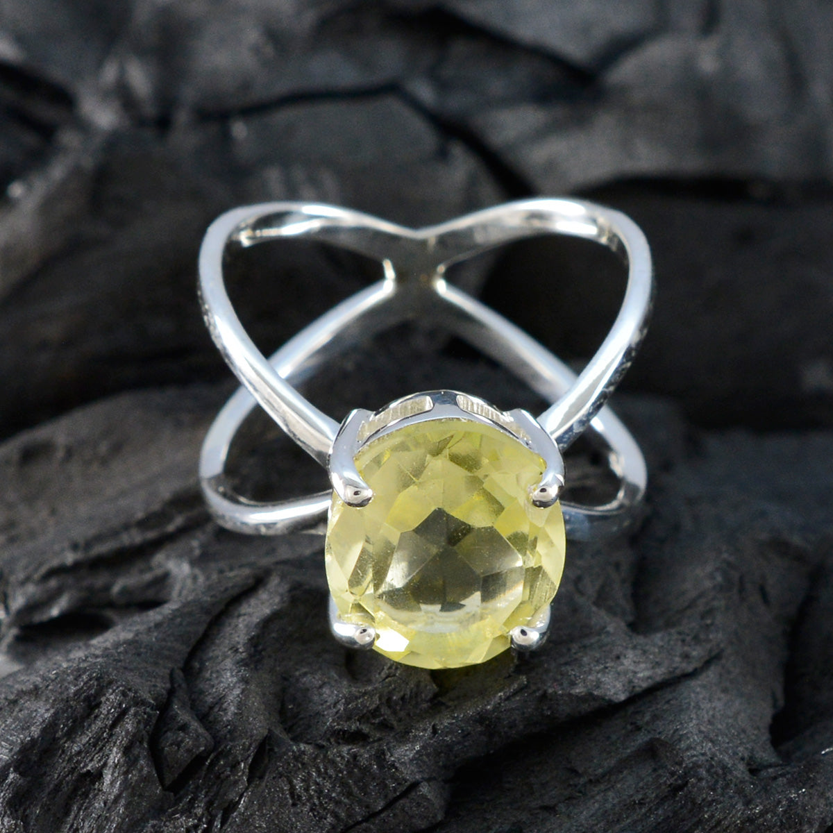 Lemon Quartz Solitaire Indian 925 Sterling Silver Yellow Gemstone Tiny Artisan Ring Jewellery