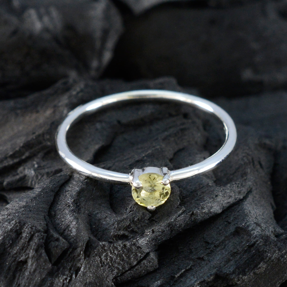 Lemon Quartz Solitaire American 92.5 Silver Yellow Gemstones Minimalist Glamorous Ring Jewellery